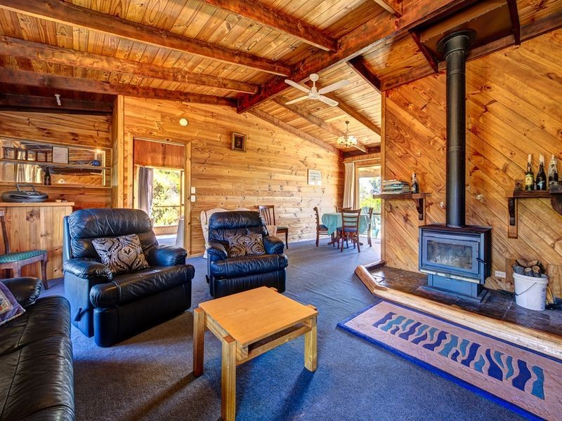 18630 Tasman Highway, Bicheno TAS 7215