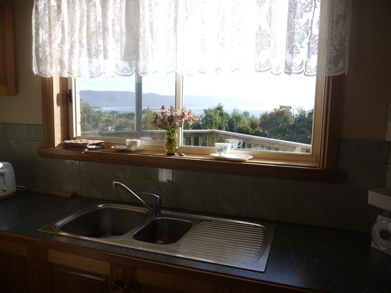 9 Morrison Street, Bicheno TAS 7215