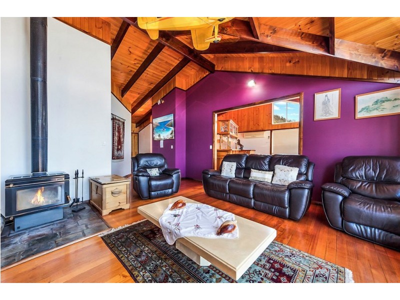 20 Harveys Farm Road, Bicheno TAS 7215