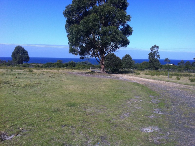 21019 Tasman Highway, Chain Of Lagoons TAS 7215