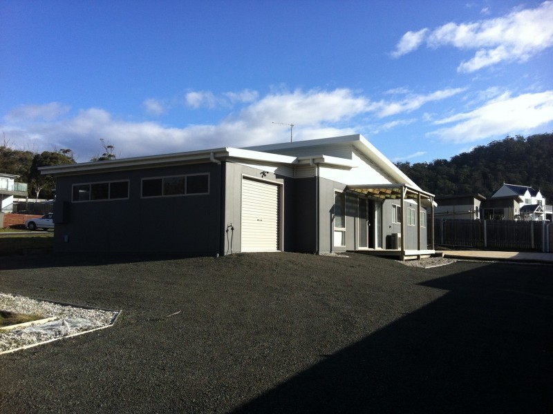 8 Rose Street, Bicheno TAS 7215