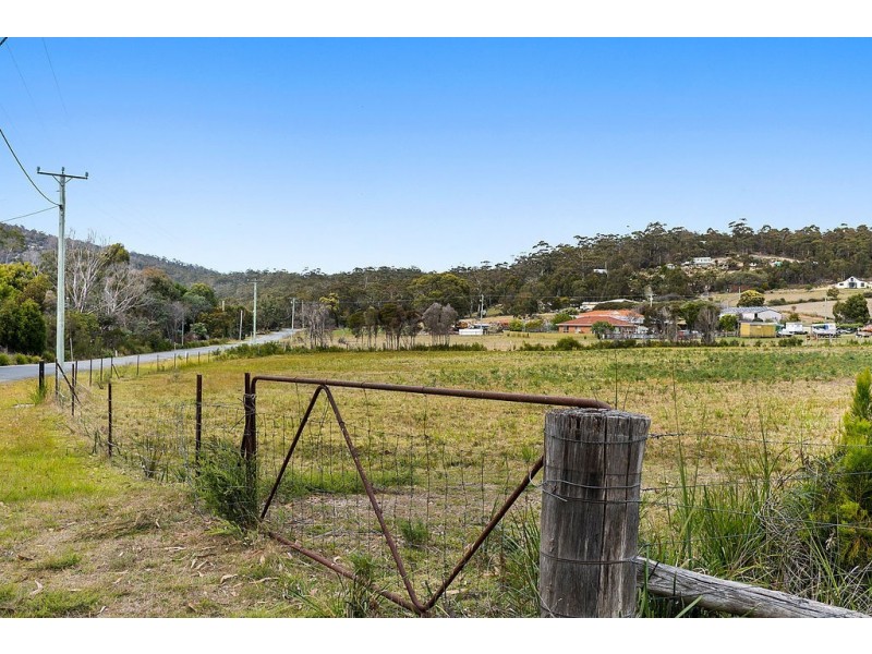 50 Harveys Farm Road, Bicheno TAS 7215