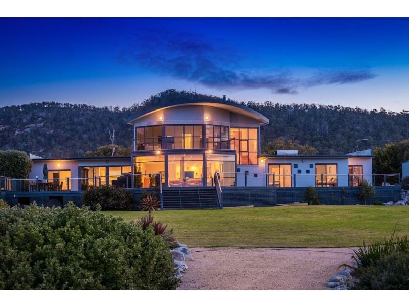 313 Harveys Farm Road, Bicheno TAS 7215