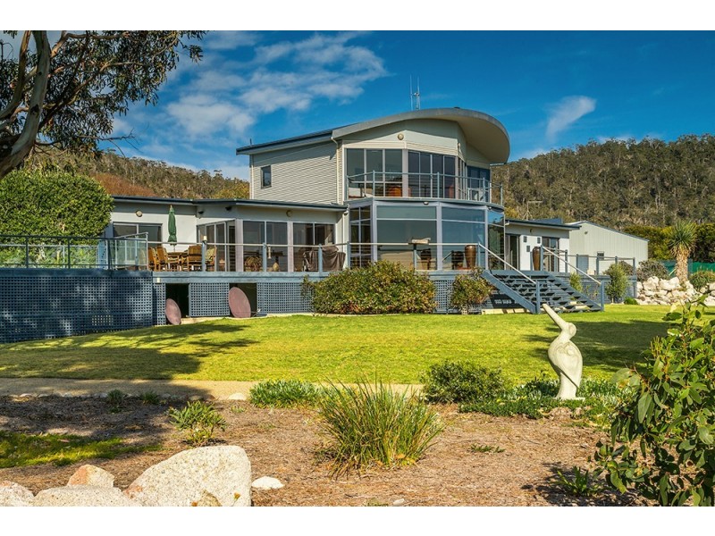 313 Harveys Farm Road, Bicheno TAS 7215