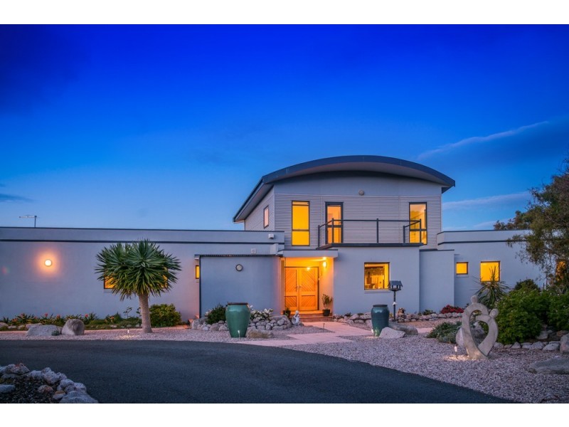 313 Harveys Farm Road, Bicheno TAS 7215