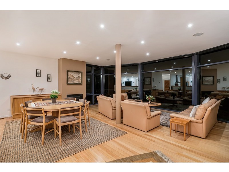 313 Harveys Farm Road, Bicheno TAS 7215