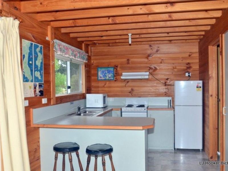 21 Swanwick Drive, Coles Bay TAS 7215
