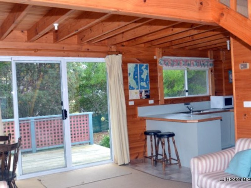 21 Swanwick Drive, Coles Bay TAS 7215