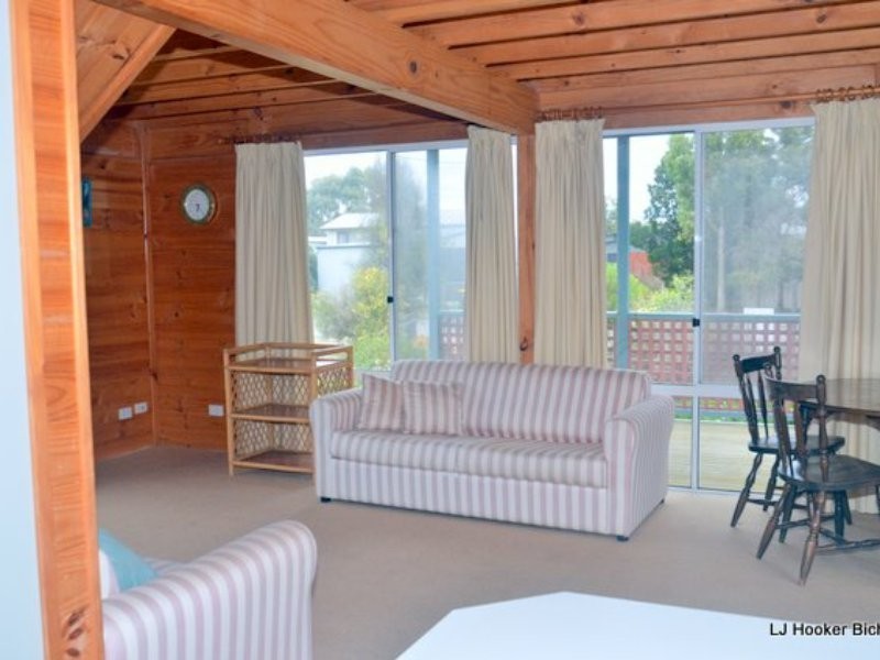 21 Swanwick Drive, Coles Bay TAS 7215