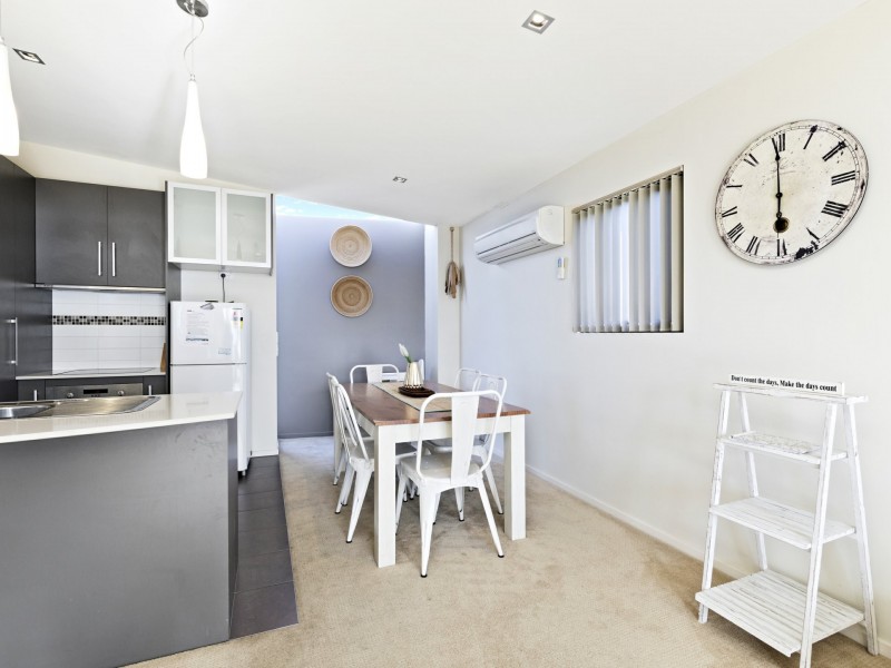 U2/32 Douglas St, Bicheno TAS 7215