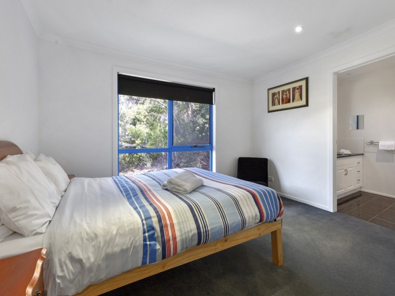 25 Bradley Drive, Coles Bay TAS 7215