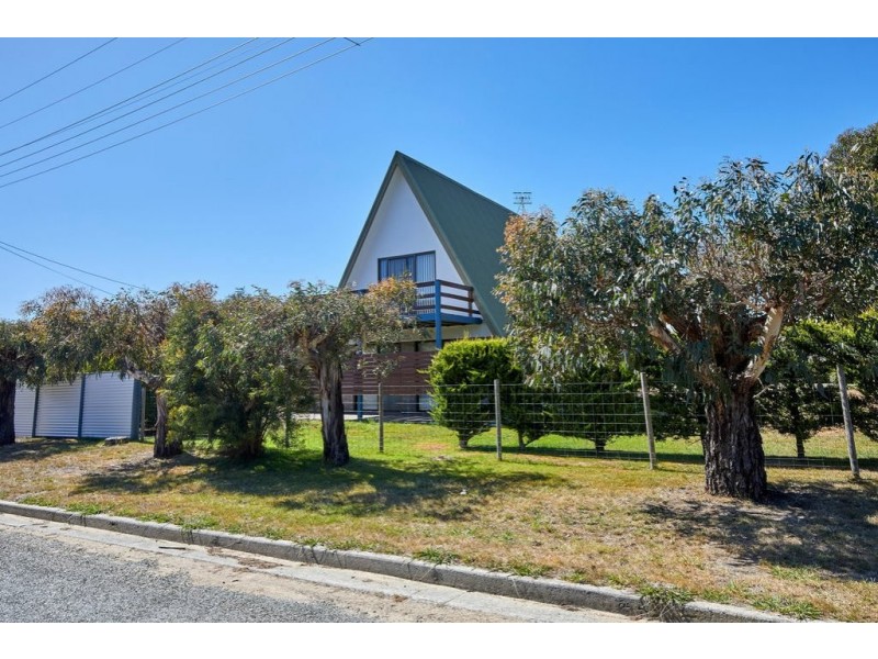 57 Swanwick Drive, Coles Bay TAS 7215