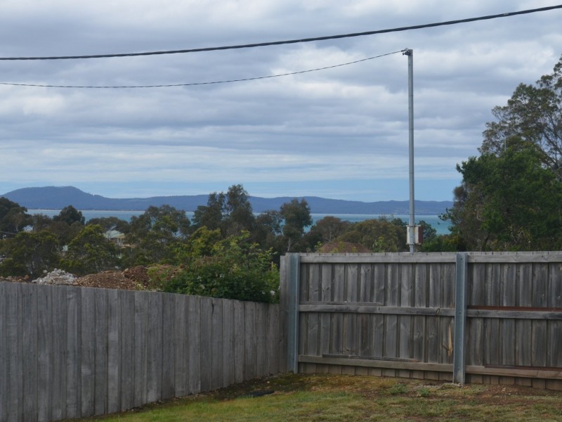 14 St Margarets Court, Swansea TAS 7190