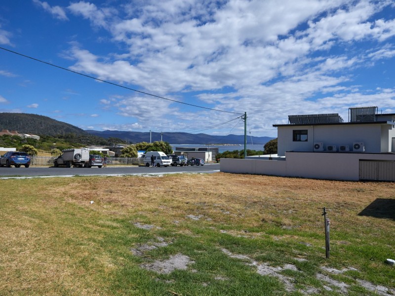 17 Chadwin Avenue, Bicheno TAS 7215