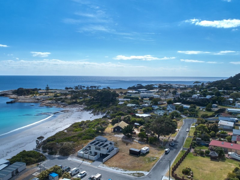 17 Chadwin Avenue, Bicheno TAS 7215