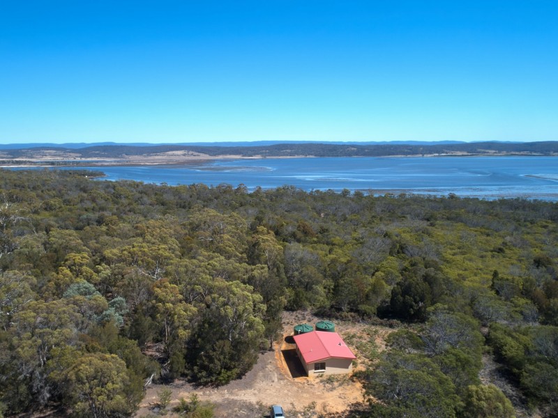 312 Wallaroo Road, Coles Bay TAS 7215