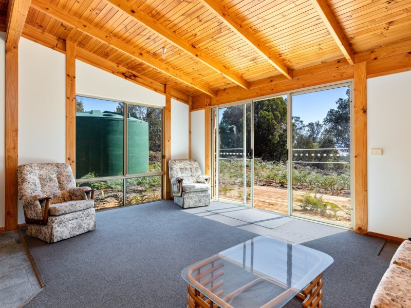 312 Wallaroo Road, Coles Bay TAS 7215