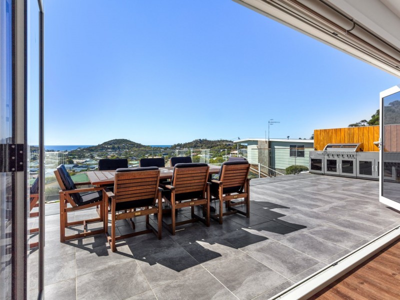 13 Levy Street, Bicheno TAS 7215