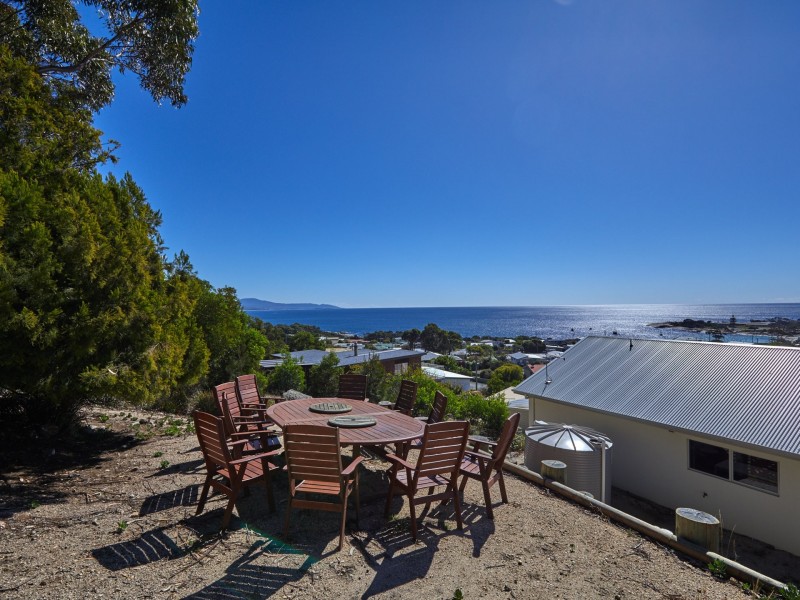 13 Levy Street, Bicheno TAS 7215