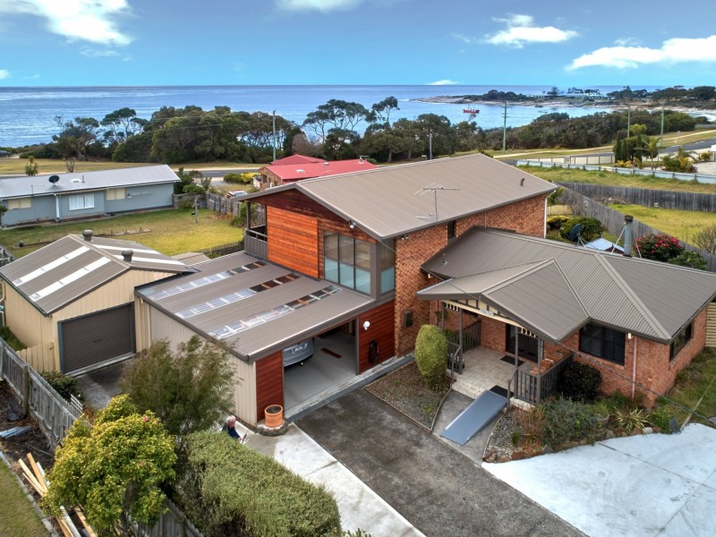 12 Barrett Avenue, Bicheno TAS 7215
