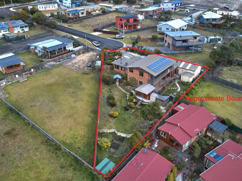 12 Barrett Avenue, Bicheno TAS 7215