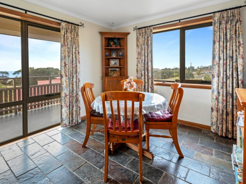 12 Barrett Avenue, Bicheno TAS 7215