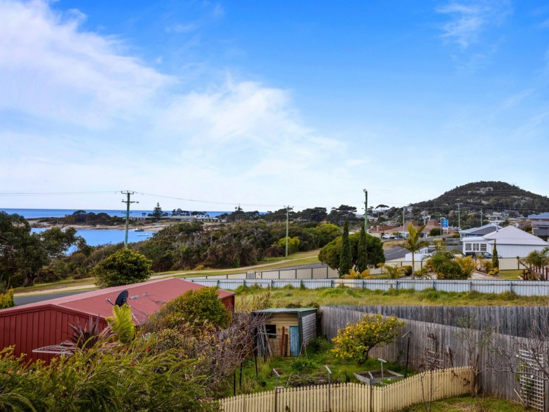 12 Barrett Avenue, Bicheno TAS 7215