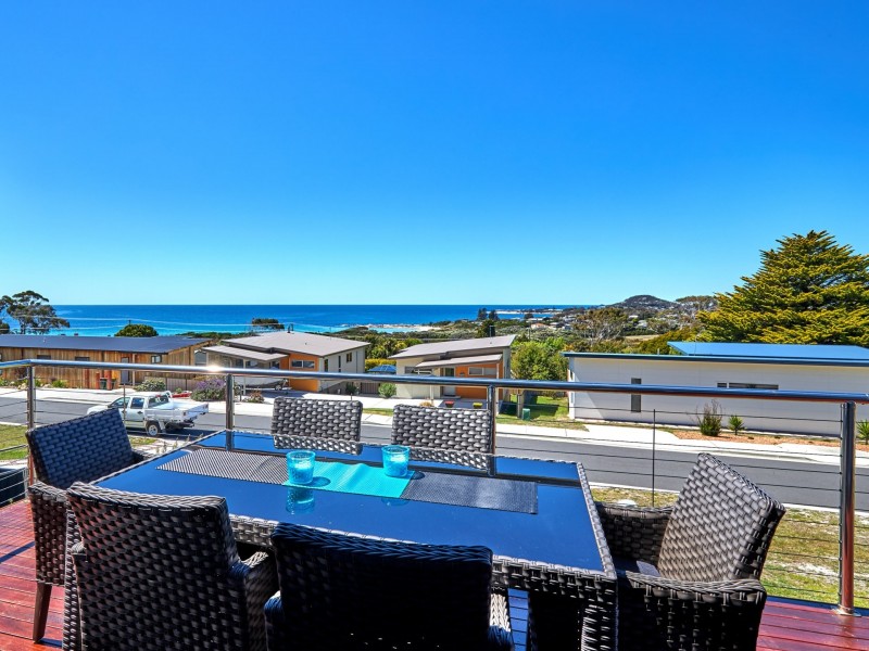 9 Sea Eagle Drive, Bicheno TAS 7215