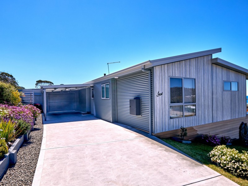 9 Sea Eagle Drive, Bicheno TAS 7215