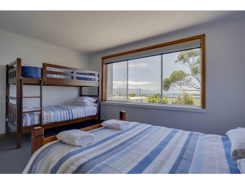 1 Beattie Avenue, Bicheno TAS 7215
