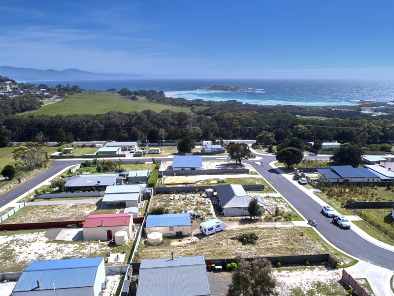 8 Wallace Avenue, Bicheno TAS 7215