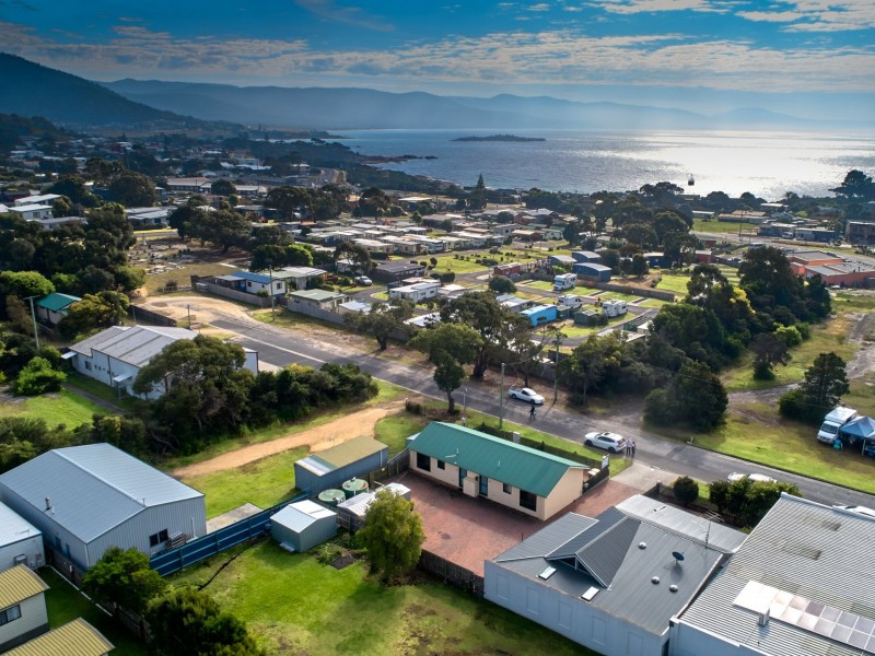 Unit 2/16 Morrison Street, Bicheno TAS 7215