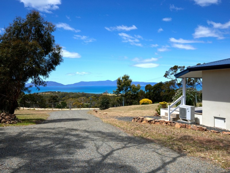 16 Cathcart Street, Swansea TAS 7190