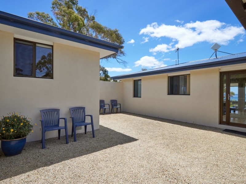 16 Cathcart Street, Swansea TAS 7190