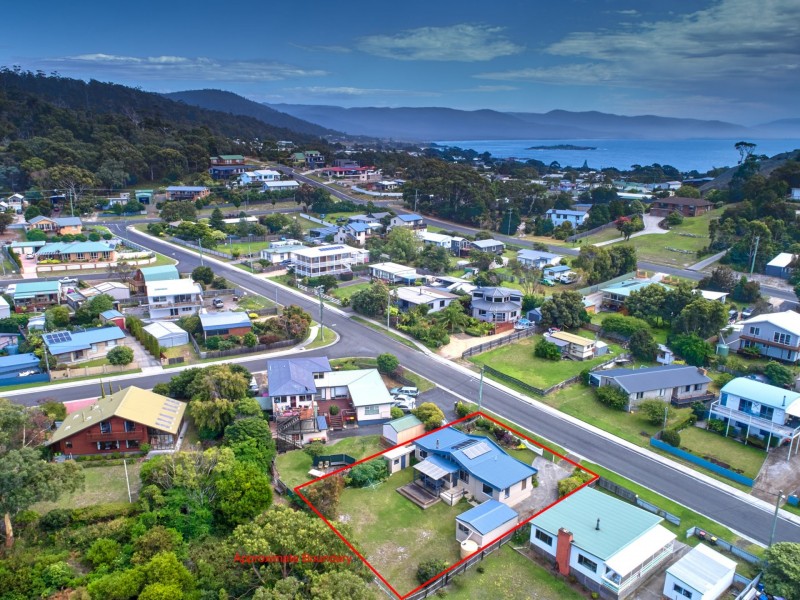 15 Weily Avenue, Bicheno TAS 7215