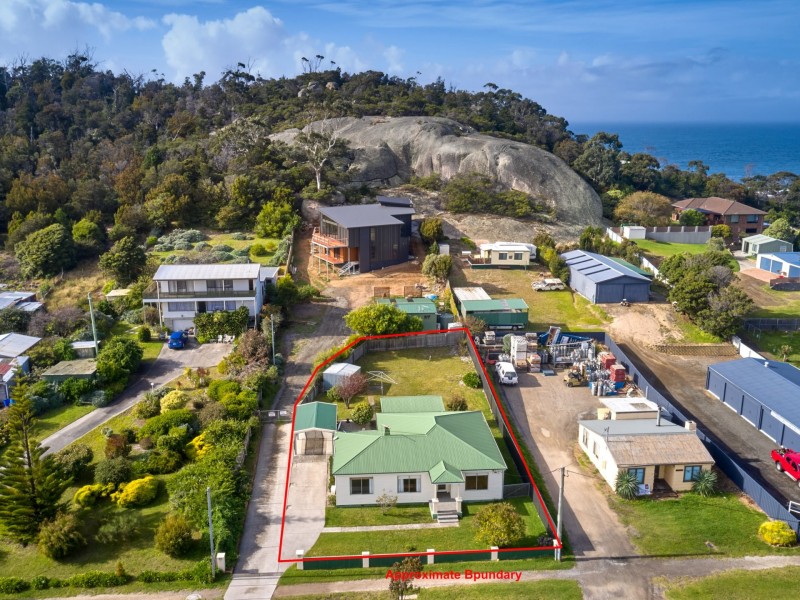 39 Burgess Street, Bicheno TAS 7215