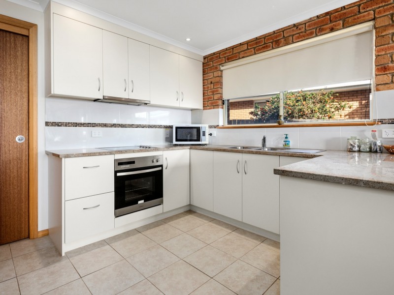 Unit 1/2B Tasman Highway, Bicheno TAS 7215