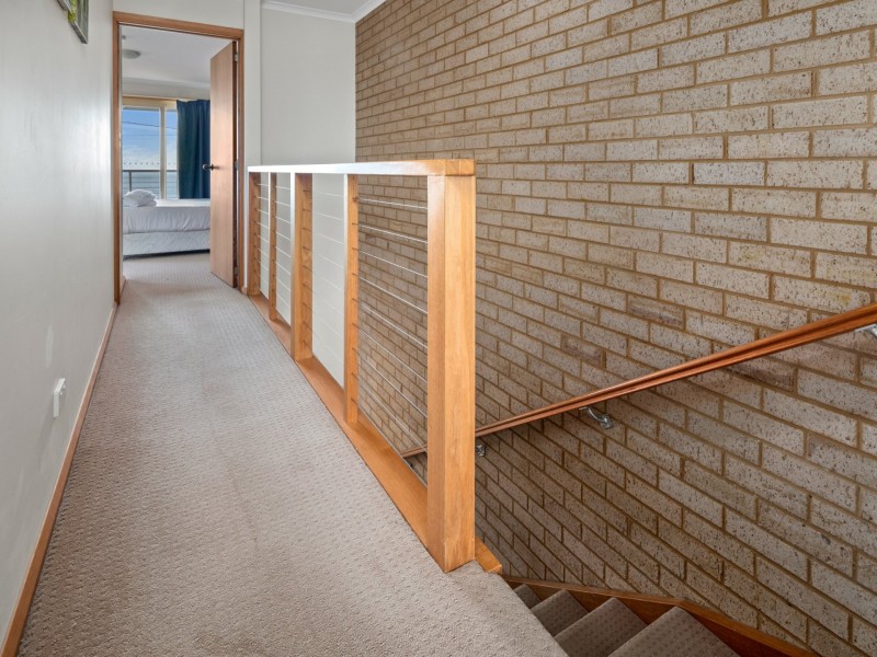 Unit 1/2B Tasman Highway, Bicheno TAS 7215