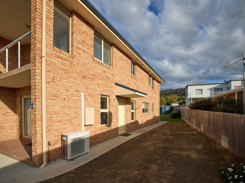 Unit 1/2B Tasman Highway, Bicheno TAS 7215