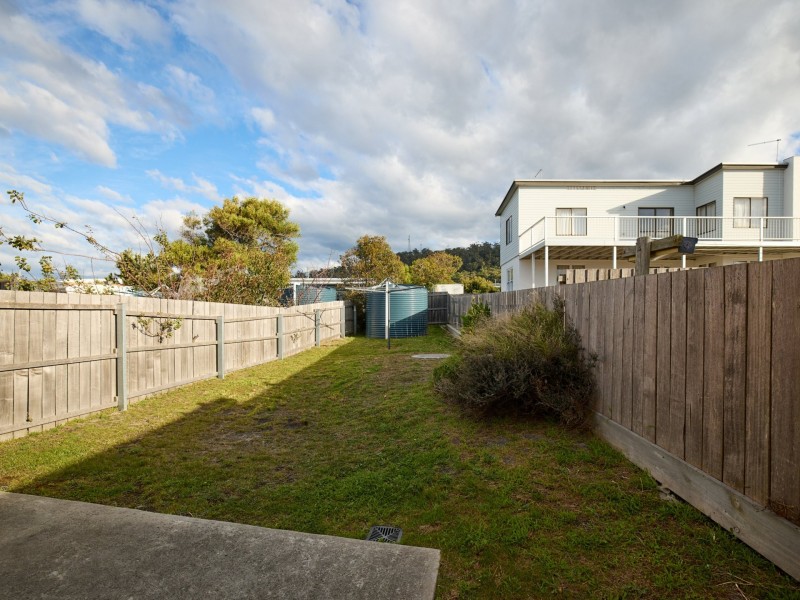 Unit 1/2B Tasman Highway, Bicheno TAS 7215