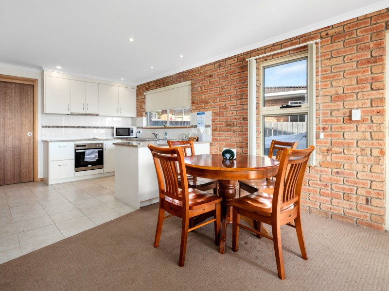 Unit 1/2B Tasman Highway, Bicheno TAS 7215