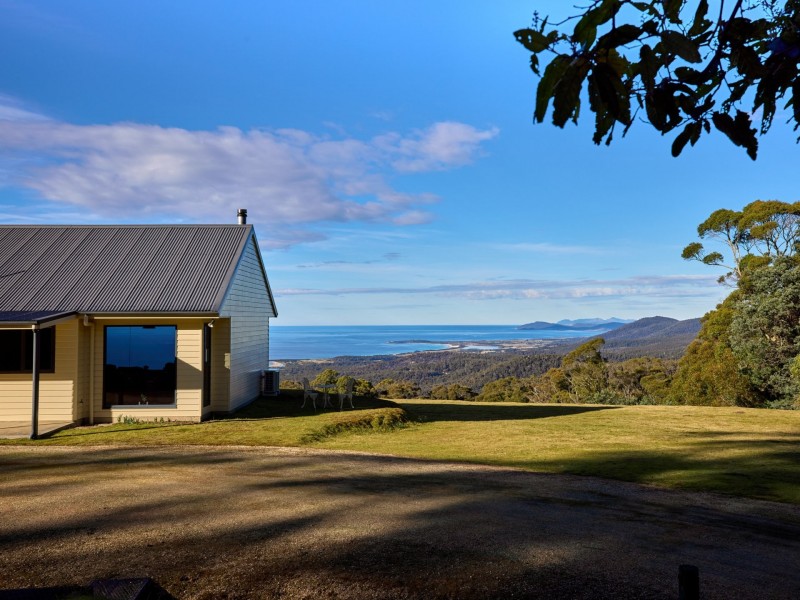 956 Mount Elephant Road, Gray TAS 7215