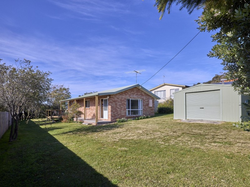 4 Nailer Ave, Bicheno TAS 7215