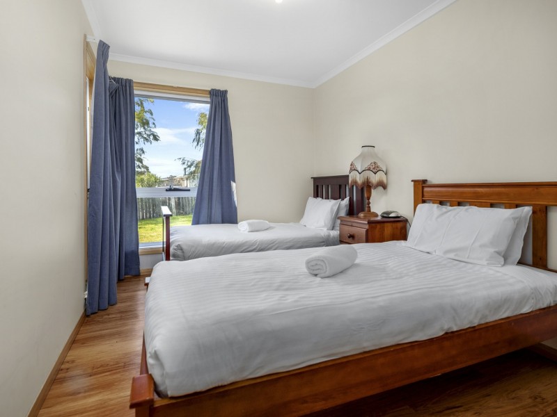 4 Nailer Ave, Bicheno TAS 7215