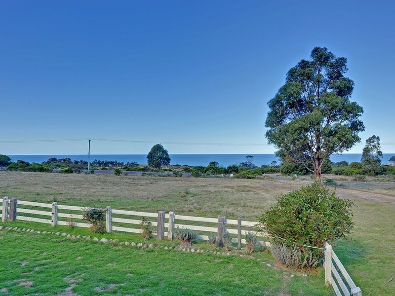 RA 21019 Tasman Highway, Chain Of Lagoons TAS 7215