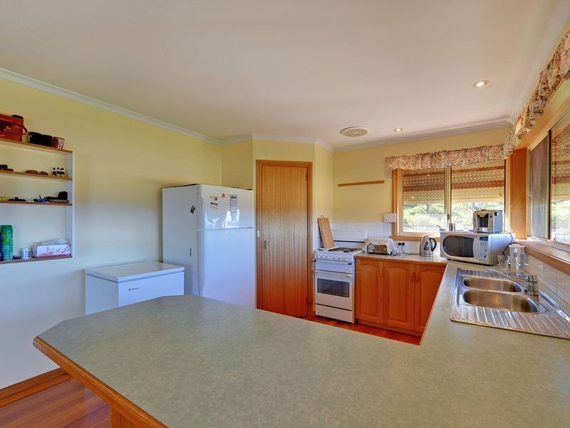 RA 21019 Tasman Highway, Chain Of Lagoons TAS 7215