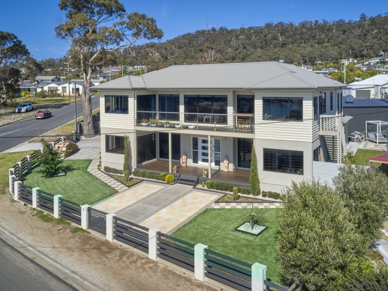 1 Sinclair Street, Bicheno TAS 7215
