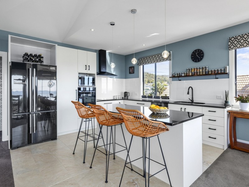 1 Sinclair Street, Bicheno TAS 7215