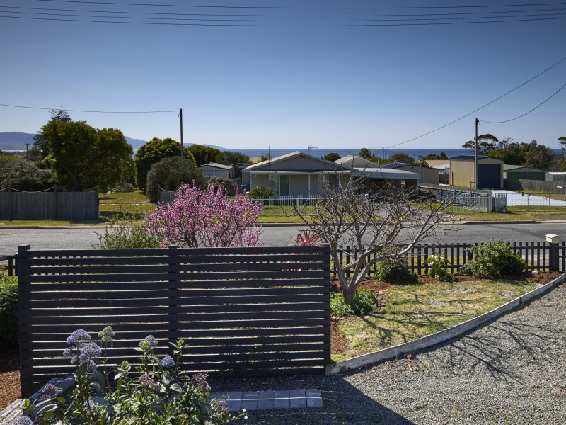 8 Banksia Strret, Bicheno TAS 7215