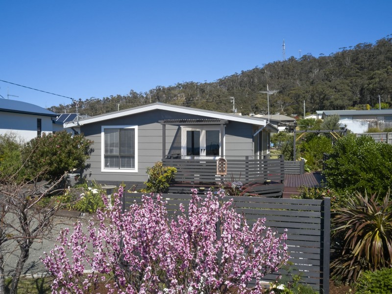 8 Banksia Strret, Bicheno TAS 7215